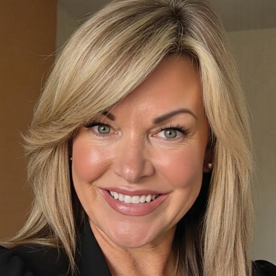 Melanie Roupas Image